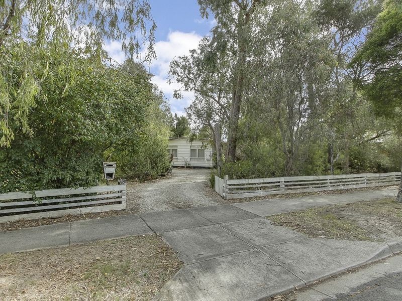 81 David Street North, Knoxfield VIC 3180