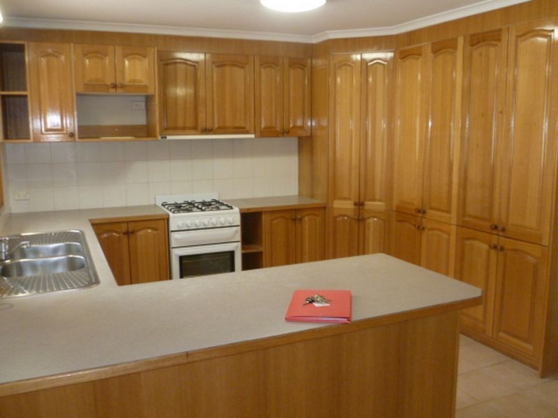 16 Oakdene Court, Rowville VIC 3178