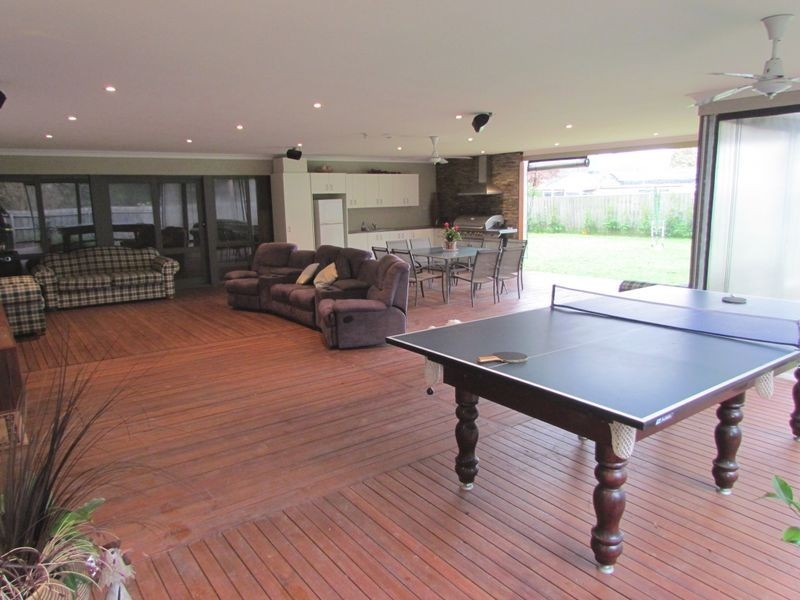 5 Akuna Court, Knoxfield VIC 3180