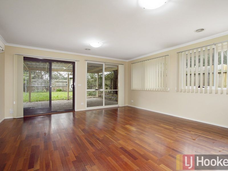 16 Merlin Crescent, Ferntree Gully VIC 3156