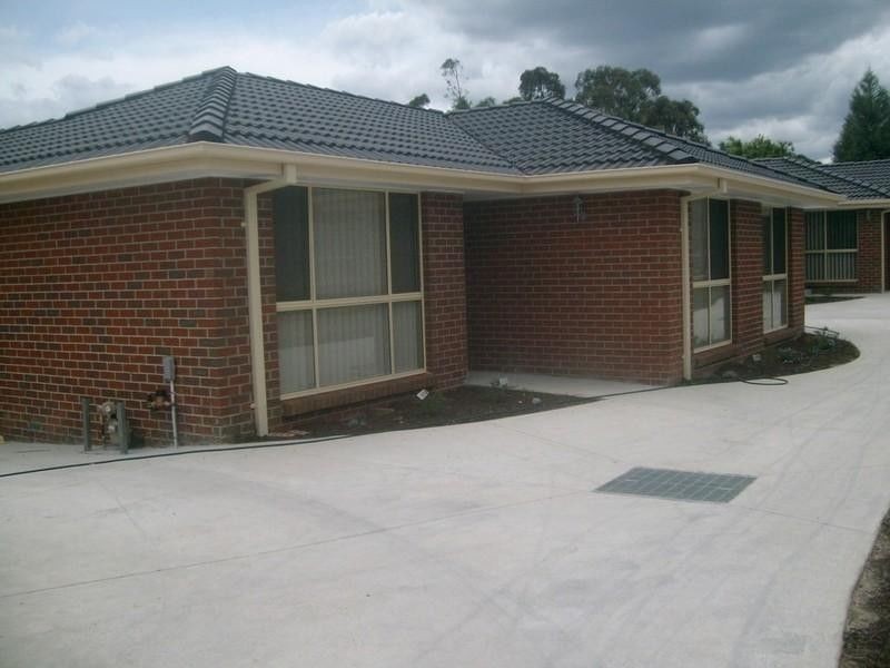 2/13 Bowen Street, Ferntree Gully VIC 3156