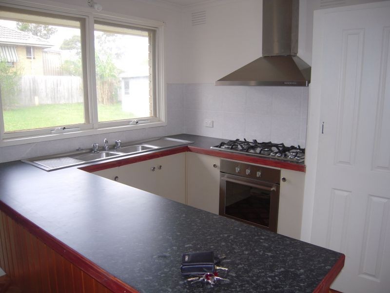 10 Eurella Crescent, Rowville VIC 3178