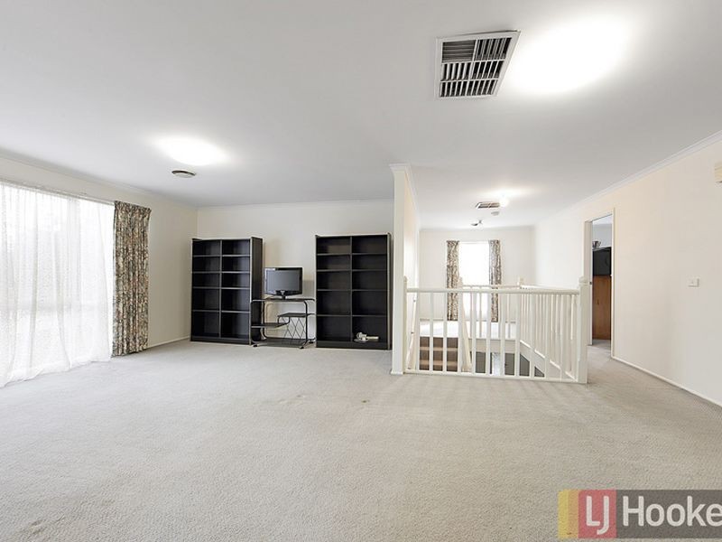 39 Halsbury Drive, Rowville VIC 3178