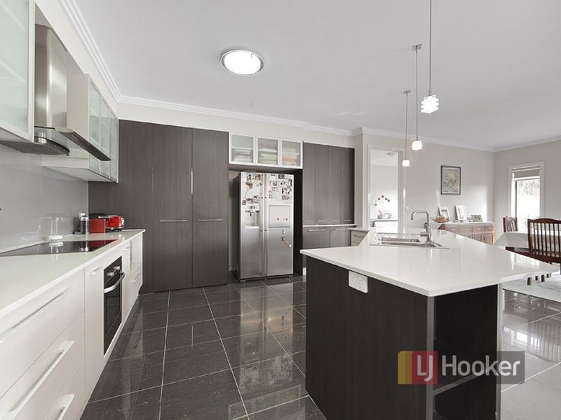 20 Viewmount Place, Sandhurst VIC 3977
