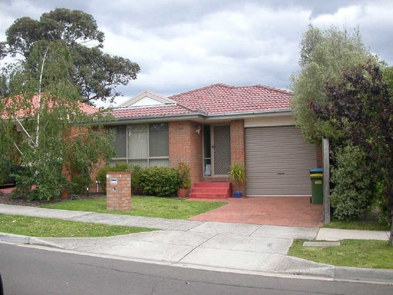 2/13 Lakeview Avenue, Rowville VIC 3178
