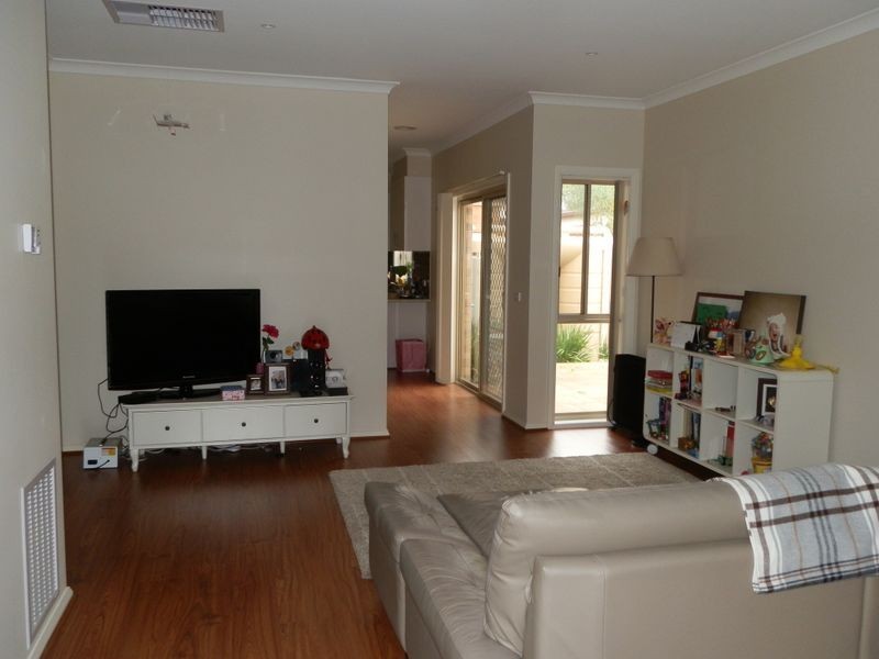 1/61 David Street North, Knoxfield VIC 3180