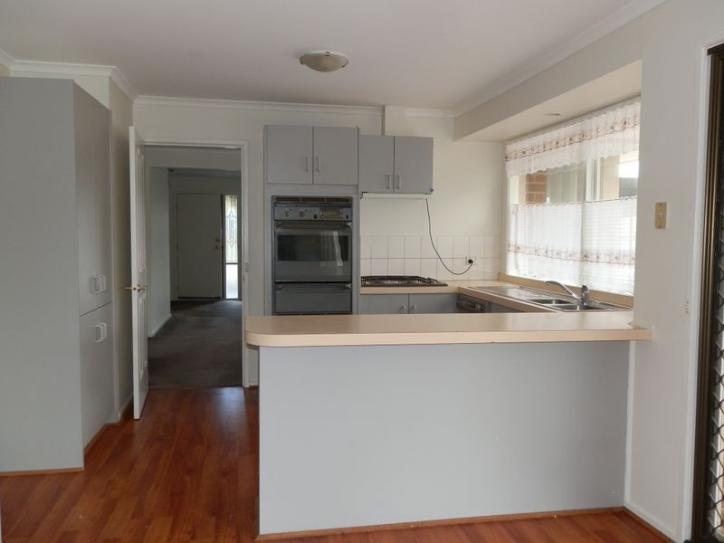 25 Lakesfield Drive, Lysterfield VIC 3156