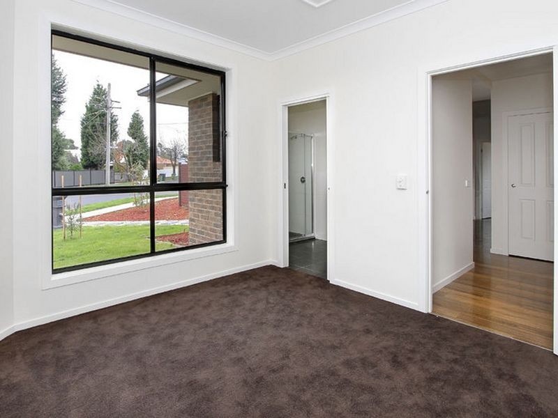 1/5 Lakeview Avenue, Rowville VIC 3178