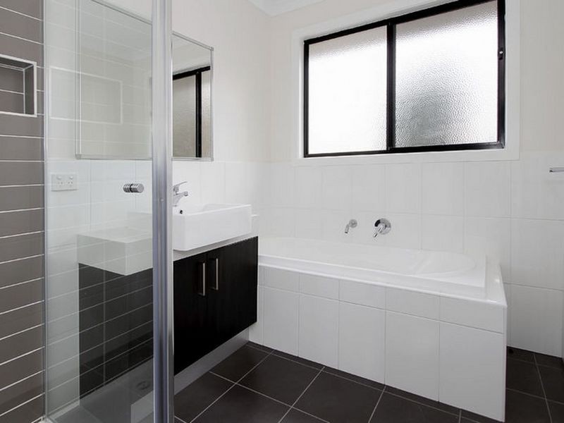 1/5 Lakeview Avenue, Rowville VIC 3178