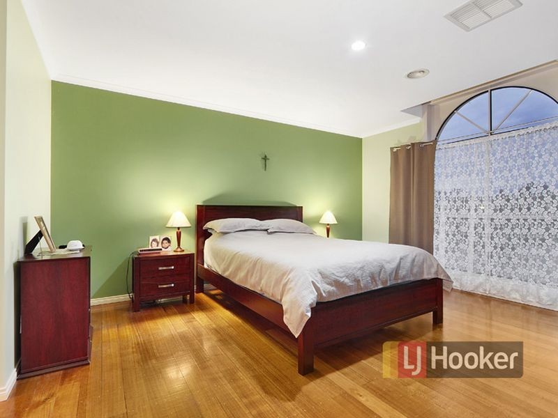 47 Fairway Drive, Rowville VIC 3178