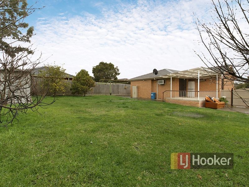 12 Eildon Parade, Rowville VIC 3178