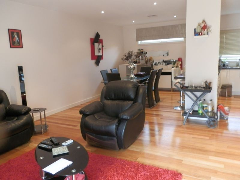 1/17 Denver Crescent, Rowville VIC 3178