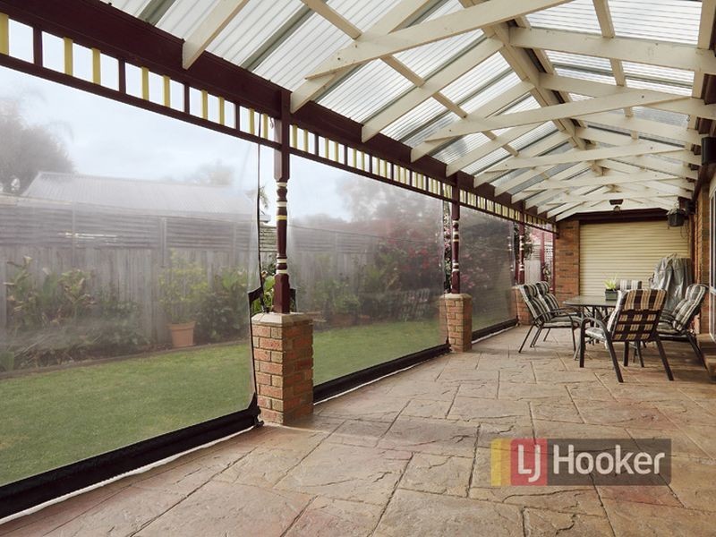 102 Waradgery Drive, Rowville VIC 3178