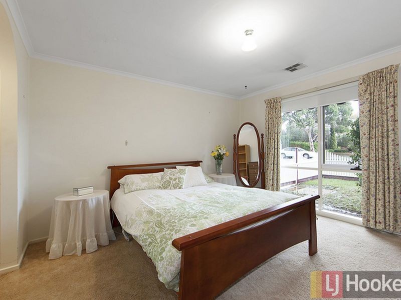 47 Buckingham Drive, Rowville VIC 3178