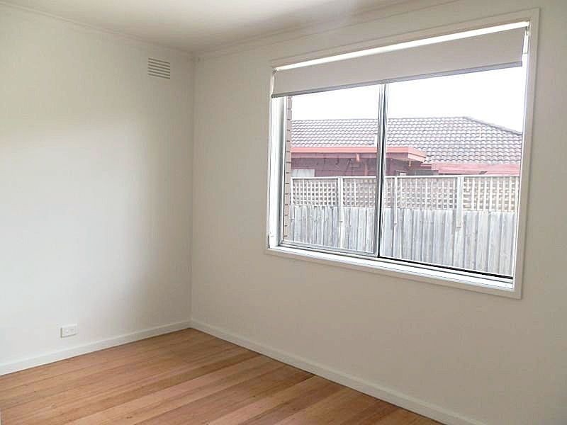 4 Essex Park Drive, Endeavour Hills VIC 3802