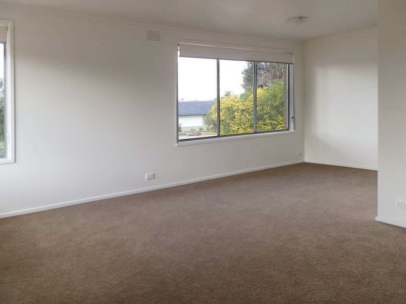 4 Essex Park Drive, Endeavour Hills VIC 3802