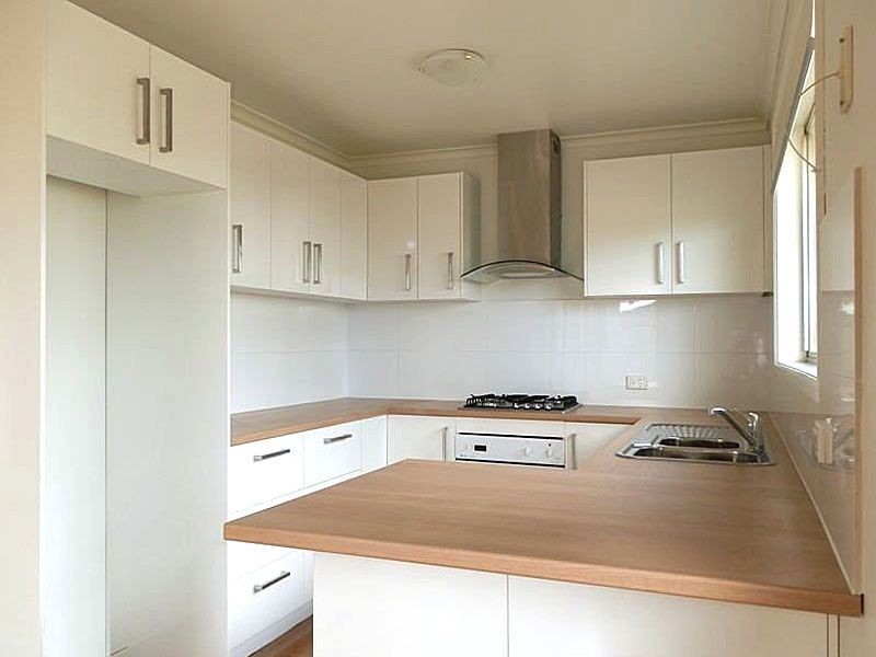 4 Essex Park Drive, Endeavour Hills VIC 3802