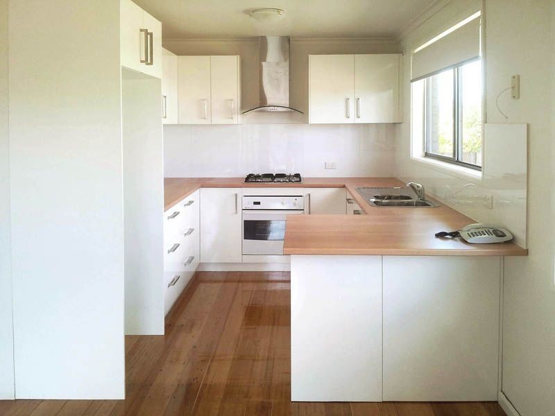 4 Essex Park Drive, Endeavour Hills VIC 3802