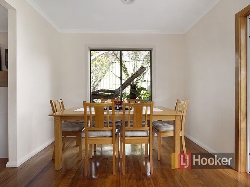 27 Acacia Road, Ferntree Gully VIC 3156