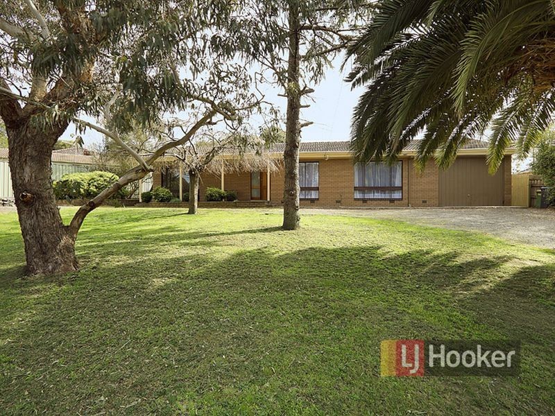 27 Acacia Road, Ferntree Gully VIC 3156
