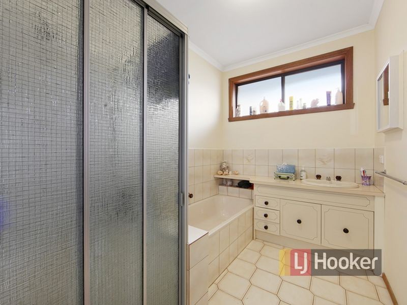 51 Taylors Lane, Rowville VIC 3178