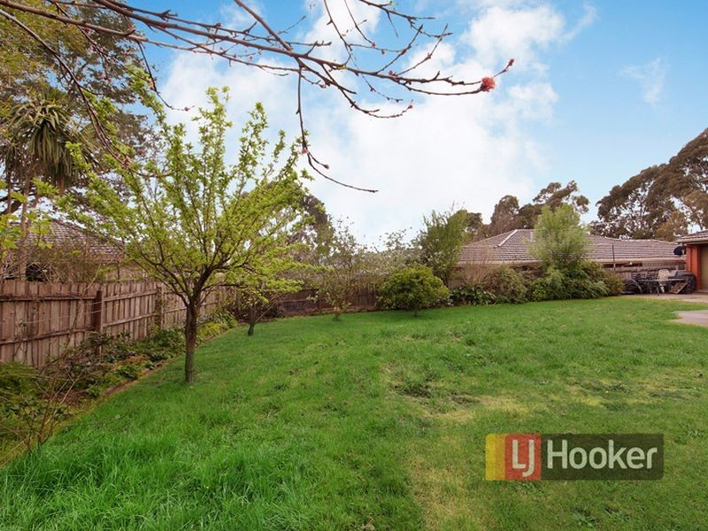 51 Taylors Lane, Rowville VIC 3178