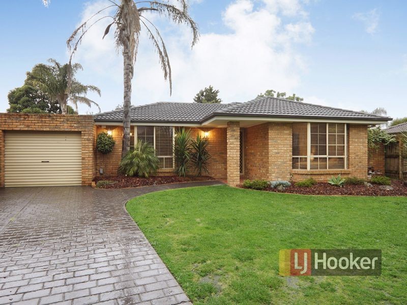 225 Dandelion Drive, Rowville VIC 3178
