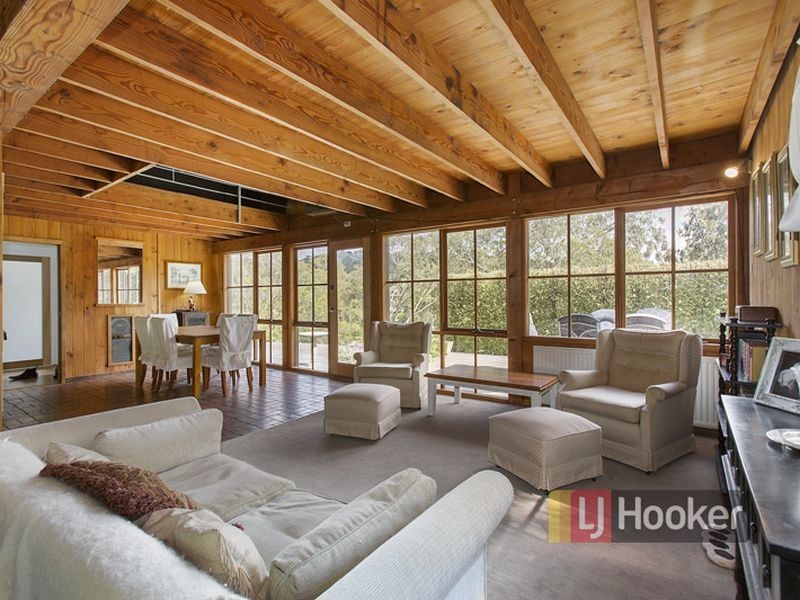 84 McNicol Road, Tecoma VIC 3160