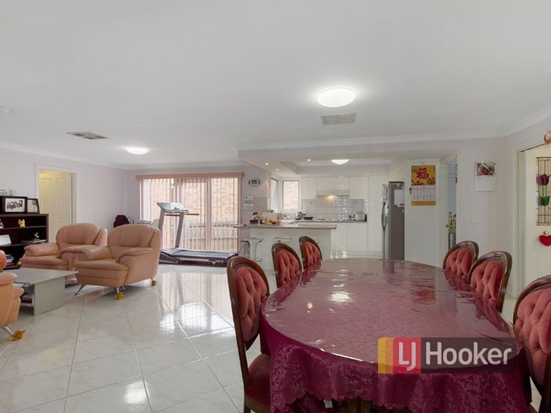 99 Pitfield Crescent, Rowville VIC 3178