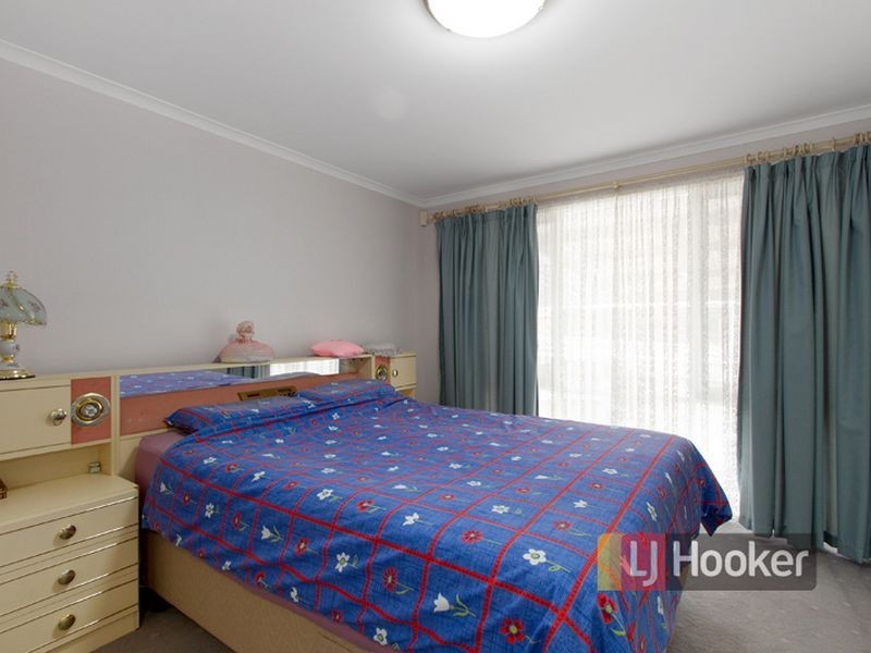 99 Pitfield Crescent, Rowville VIC 3178