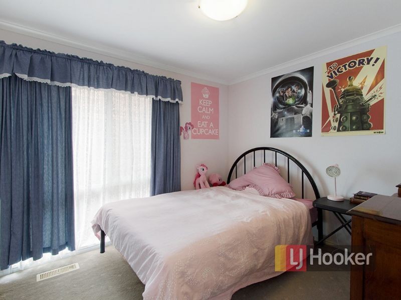 99 Pitfield Crescent, Rowville VIC 3178