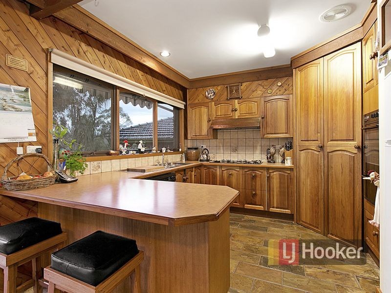 9 Superior Avenue, Rowville VIC 3178