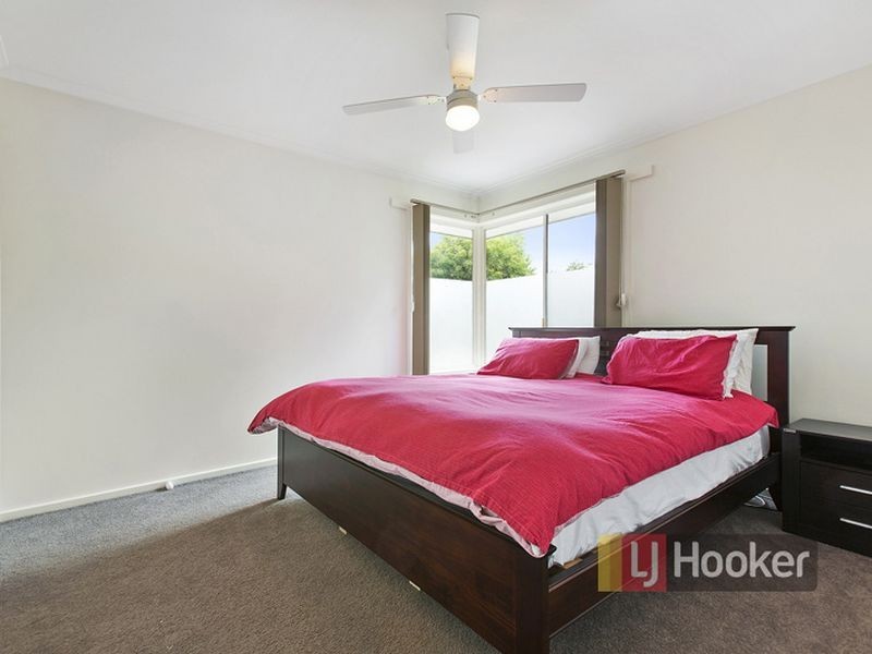 8 Leitch Street, Ferntree Gully VIC 3156