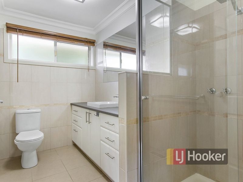 8 Leitch Street, Ferntree Gully VIC 3156