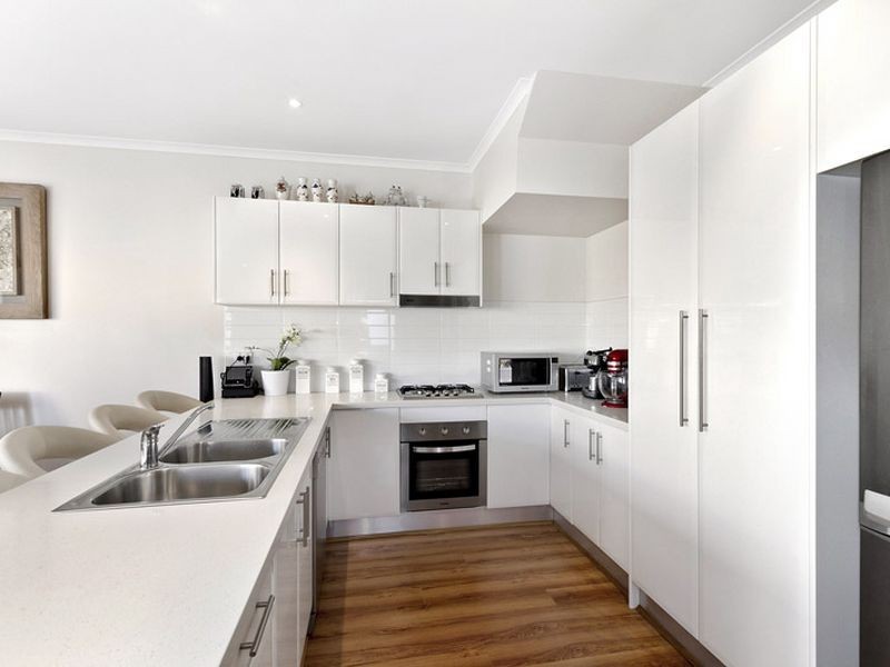 1/3 Kathryn Road, Knoxfield VIC 3180