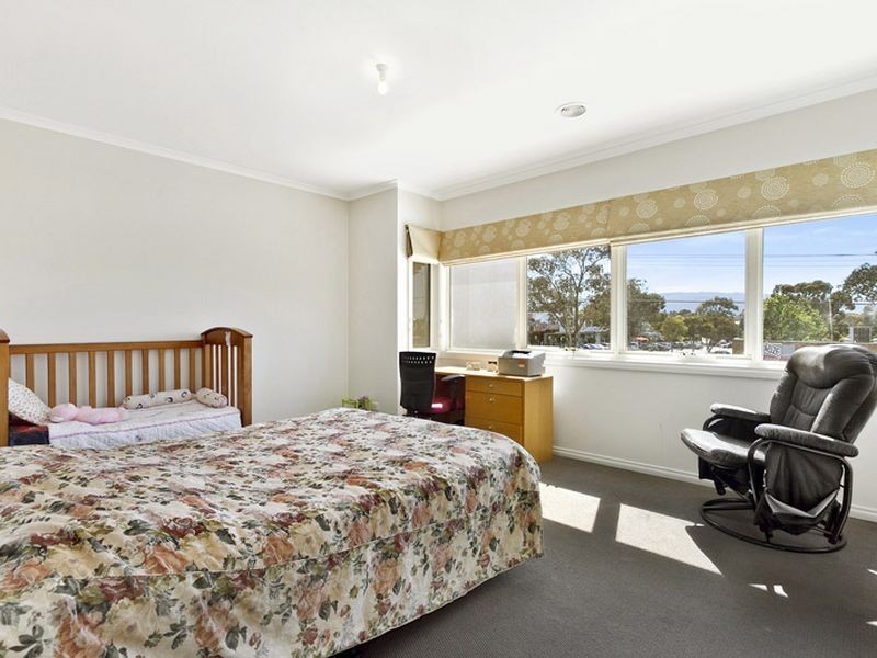 1/3 Kathryn Road, Knoxfield VIC 3180