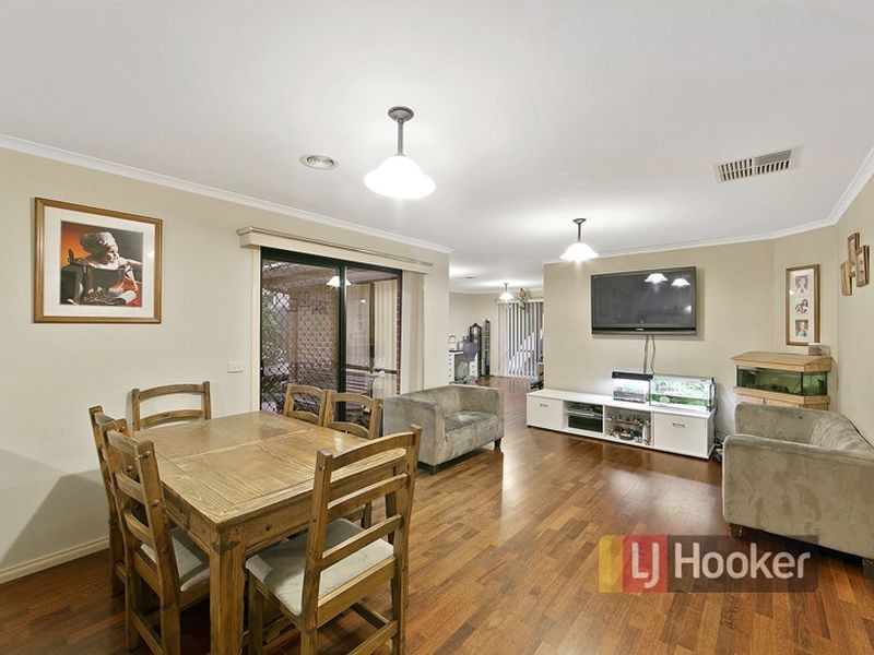 8 Georgia Mae Court, Rowville VIC 3178