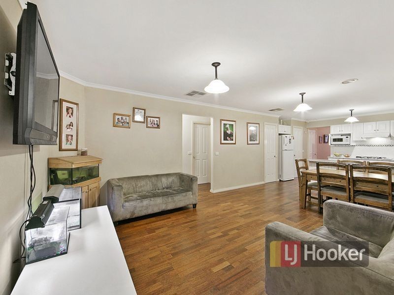 8 Georgia Mae Court, Rowville VIC 3178