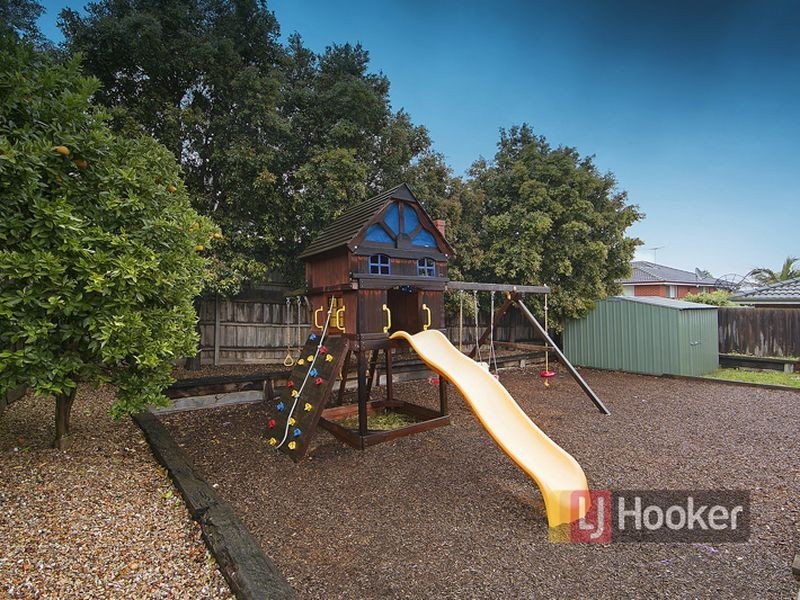 8 Georgia Mae Court, Rowville VIC 3178