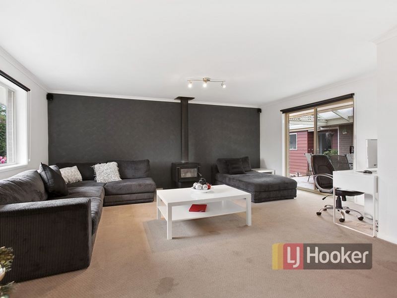 3 Loxton Avenue, Wantirna South VIC 3152