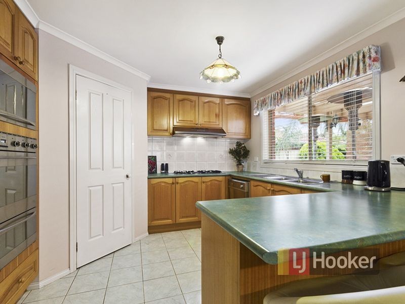 5 Dalmatia Court, Rowville VIC 3178
