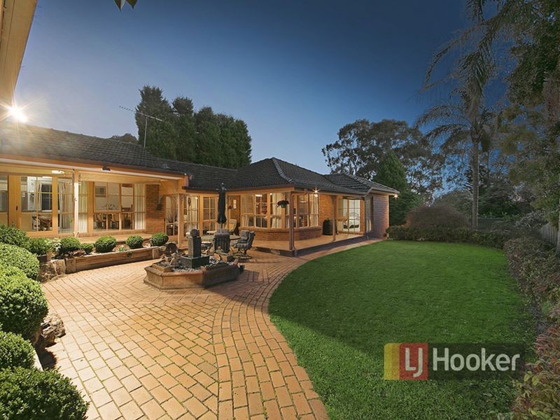 9 Timbertop Drive, Rowville VIC 3178