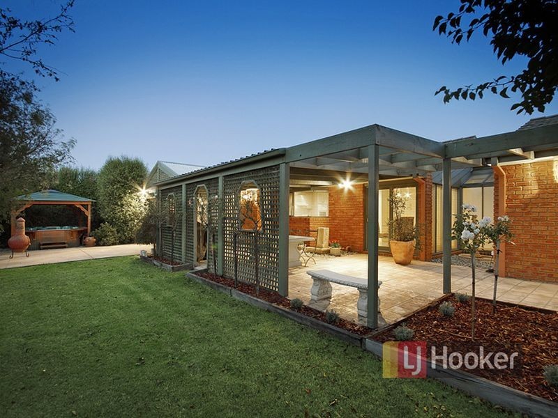 1 Babinda Court, Rowville VIC 3178