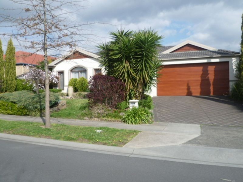 48 Kilcunda Drive, Rowville VIC 3178