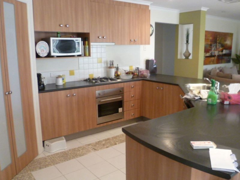 48 Kilcunda Drive, Rowville VIC 3178