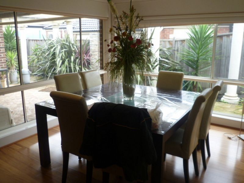 48 Kilcunda Drive, Rowville VIC 3178