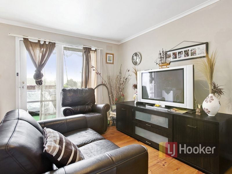 78 John Fawkner Drive, Endeavour Hills VIC 3802