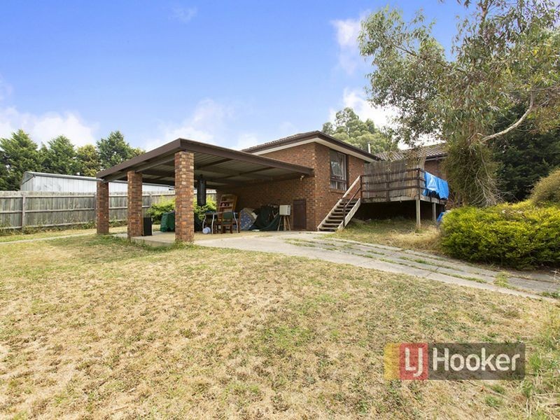 78 John Fawkner Drive, Endeavour Hills VIC 3802