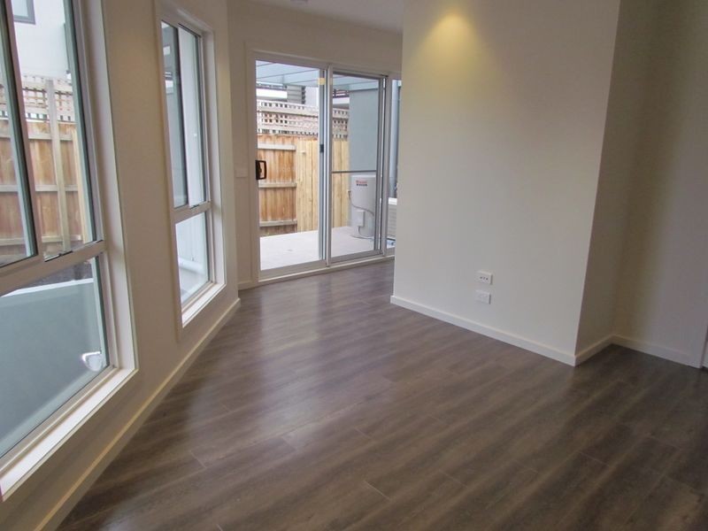 2/1/1086 Stud Road, Rowville VIC 3178