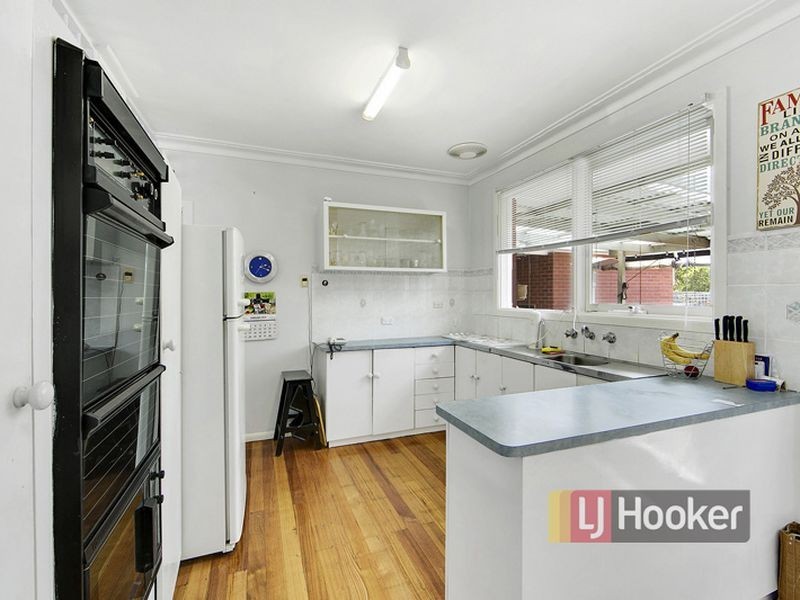 7 Roberts Street, Ferntree Gully VIC 3156